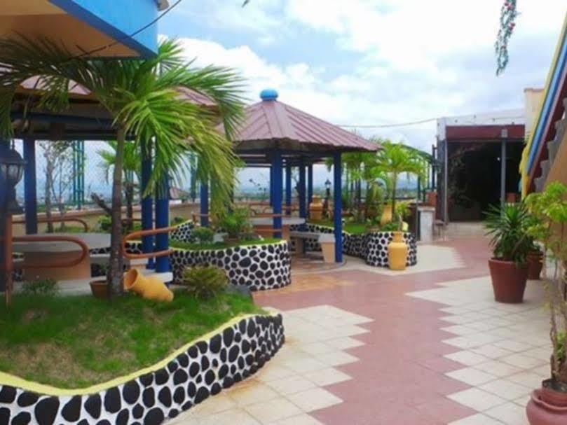 Tabaco Gardenia Hotel Baranghauon Exteriör bild